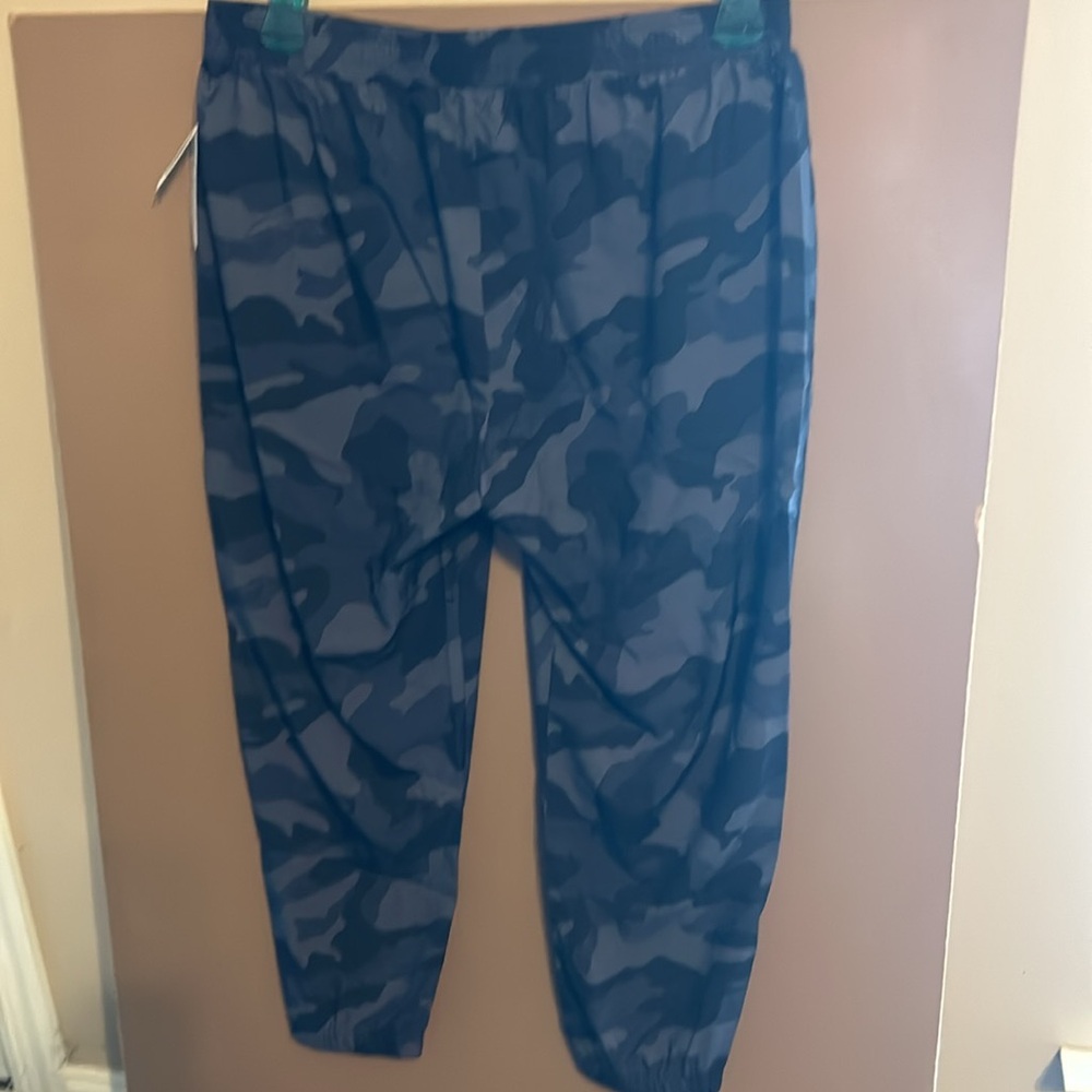Black and camouflage capris